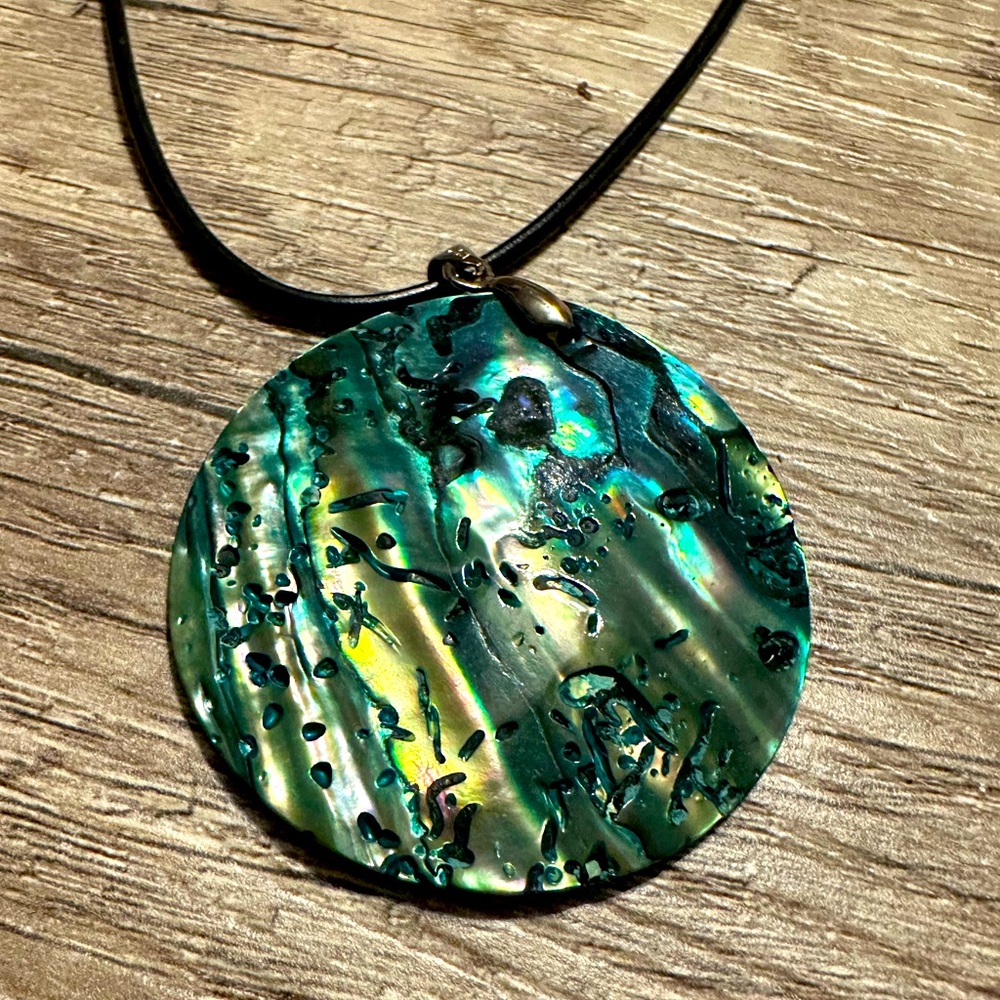 New 18” Abalone Shell Neclace